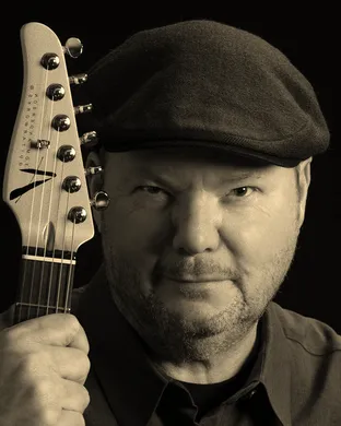 Christopher Cross Auburn
