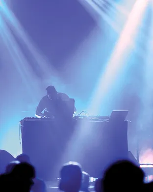 Com Truise Seattle