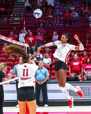 Wisconsin Badgers Women's Volleyball Madison